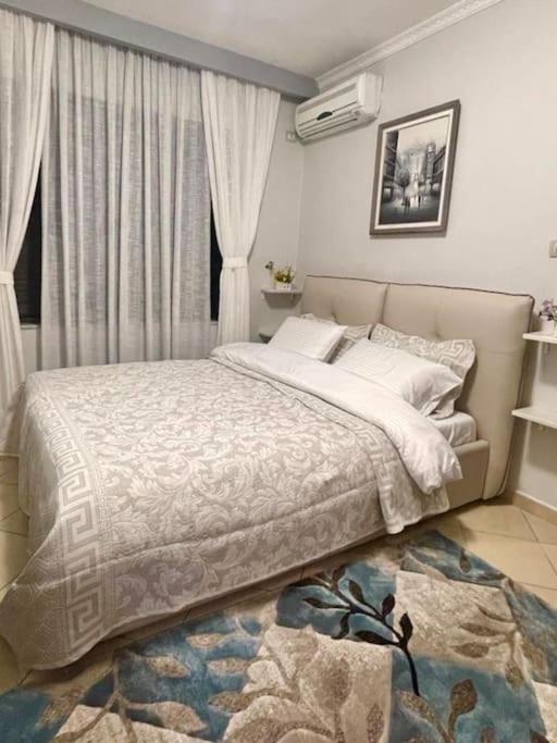 Nice Central Apartment In Tirana City Eksteriør billede